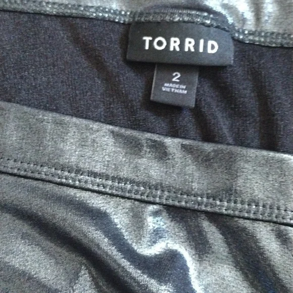 Torrid Liquid Knit Shimmering Black Off-Shoulder Top - Picture 4 of 5